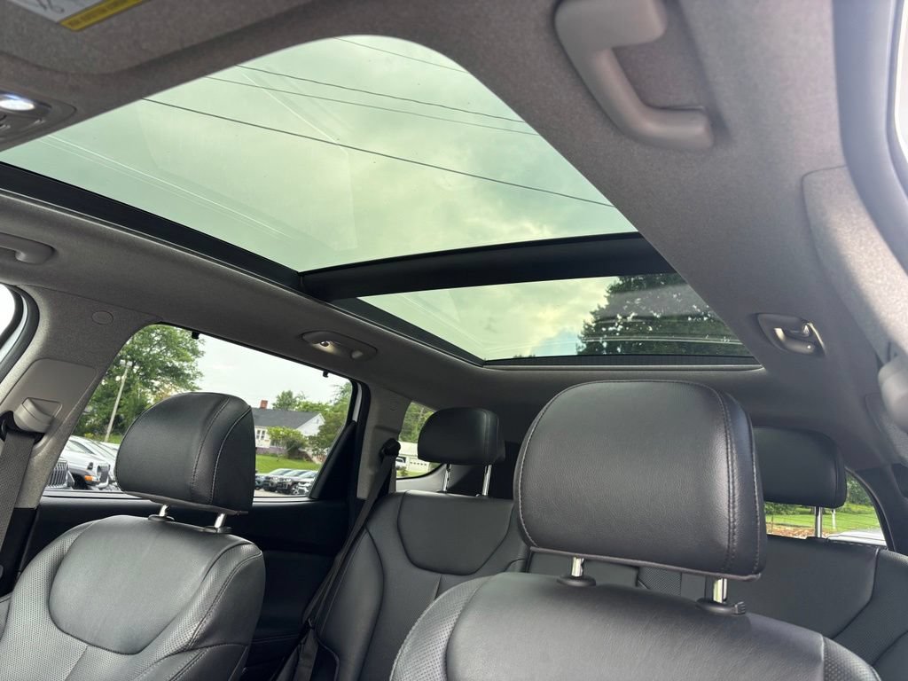 Used 2020 Hyundai Santa Fe SEL AWD/4WD image 11