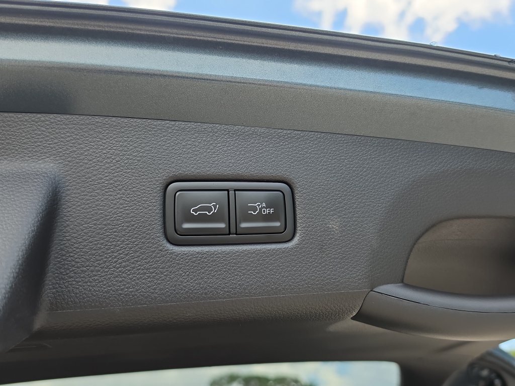 New 2026 Kia Carnival SX FWD image 11
