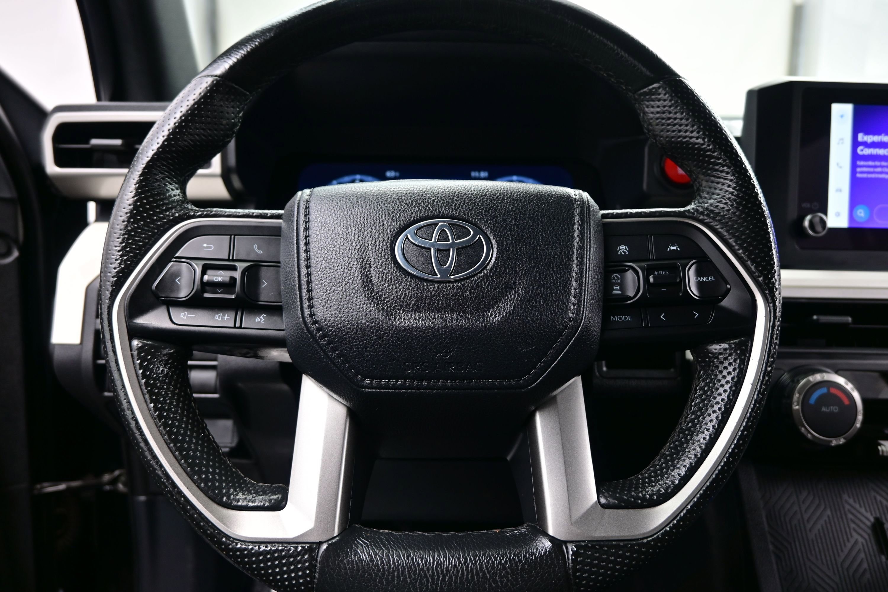 Used 2024 Toyota Tacoma TRD Off-Road AWD/4WD image 23