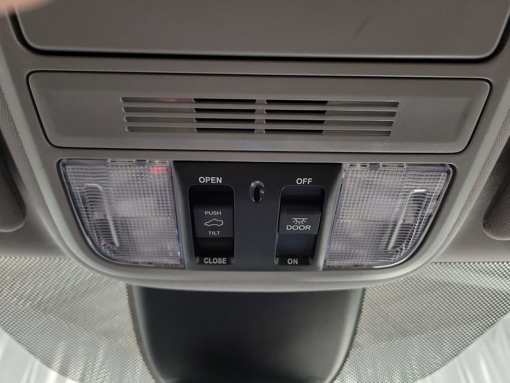 Used 2023 Honda Odyssey EX-L image 20