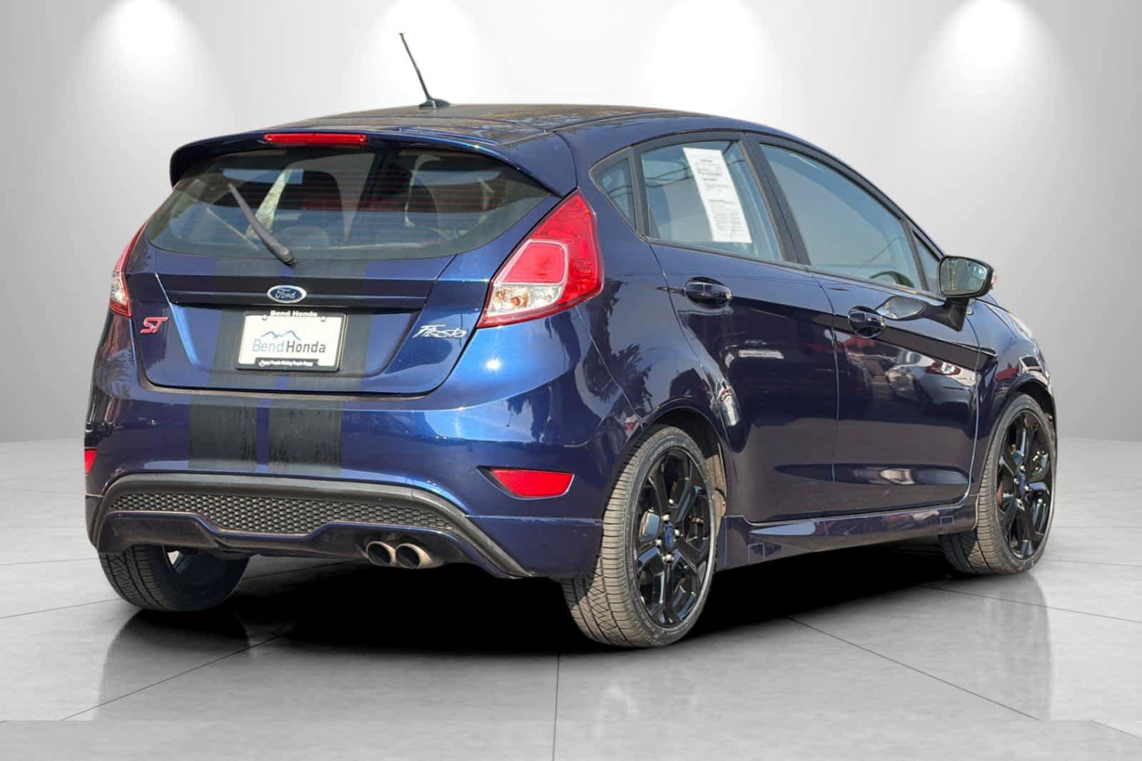 Used 2016 Ford Fiesta ST FWD video 2