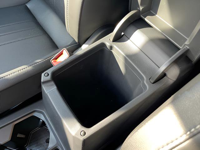 Used 2024 Volkswagen Tiguan SE image 23