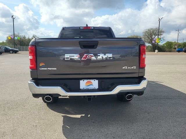 New 2026 RAM 1500 4x4 Crew Cab image 4