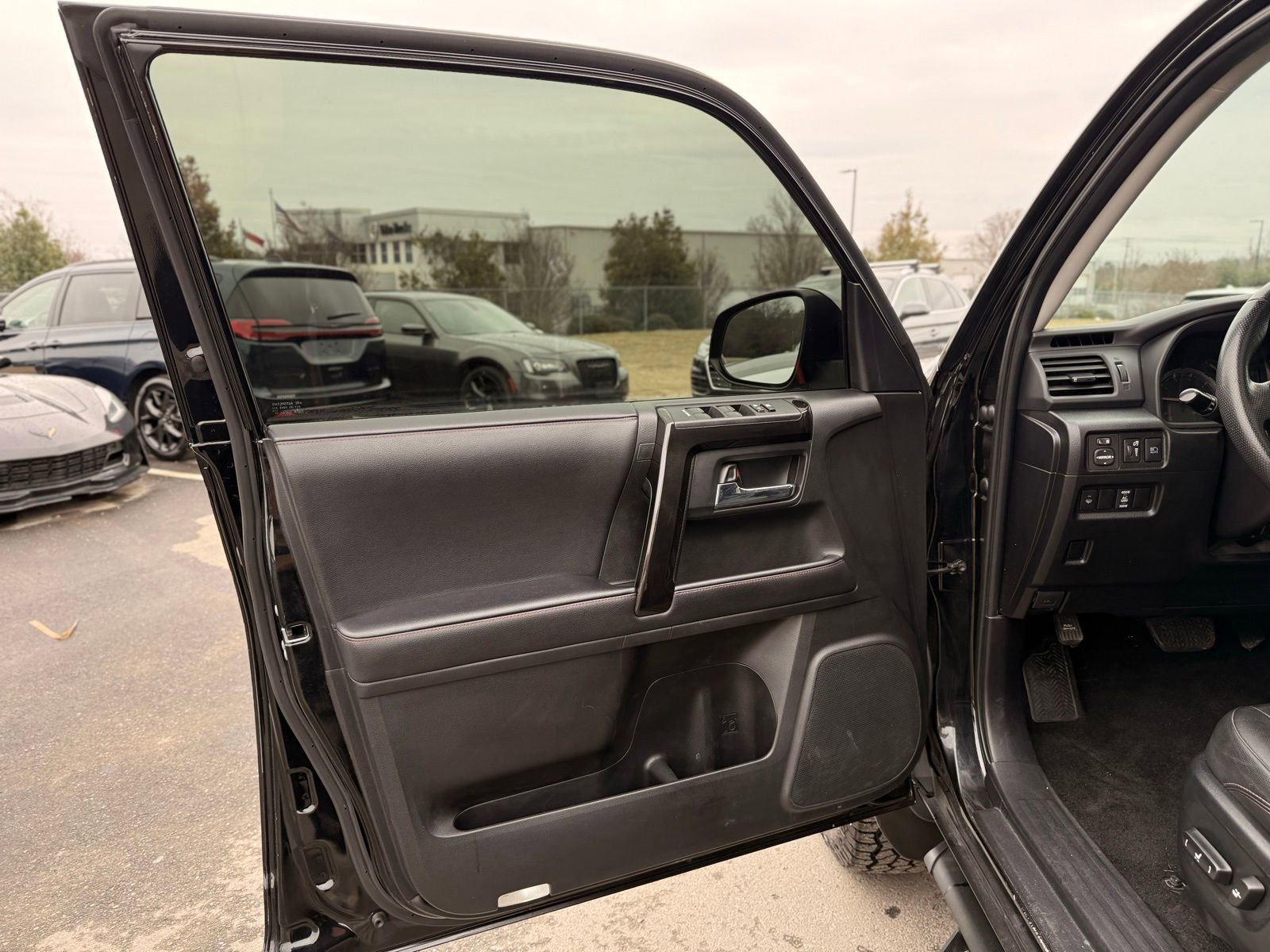 Used 2021 Toyota 4Runner Venture w/ Moonroof Package image 12