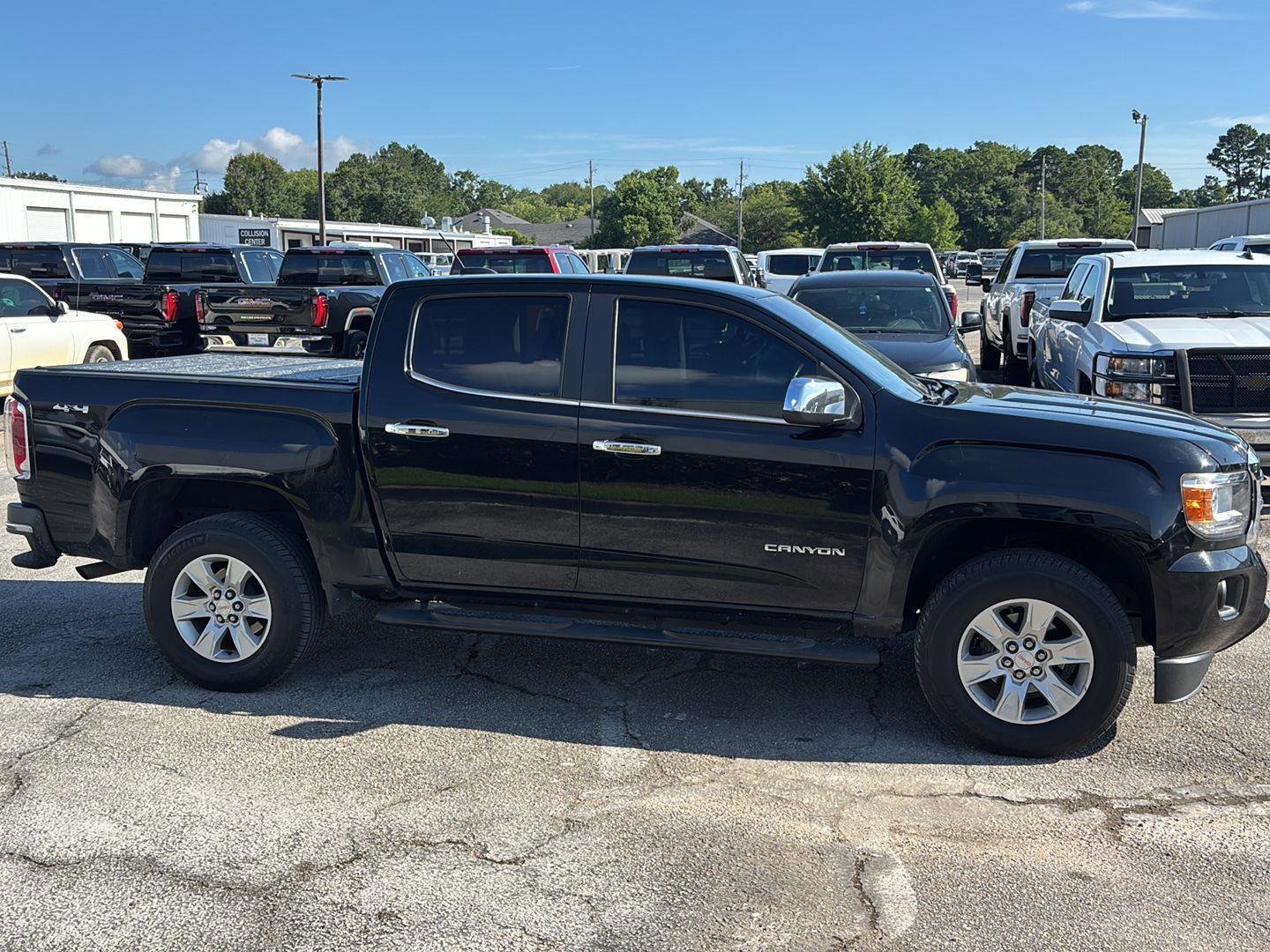 Used 2016 GMC Canyon SLE w/ SLE Convenience Package AWD/4WD image 8