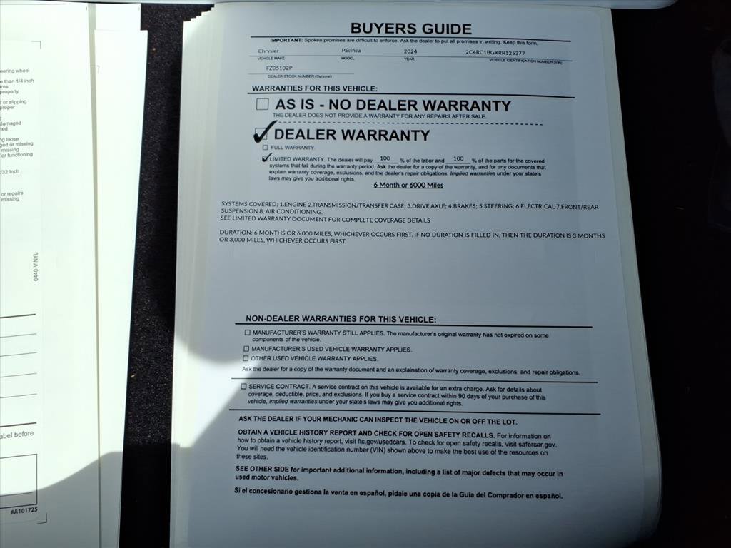 Used 2024 Chrysler Pacifica Touring-L image 37