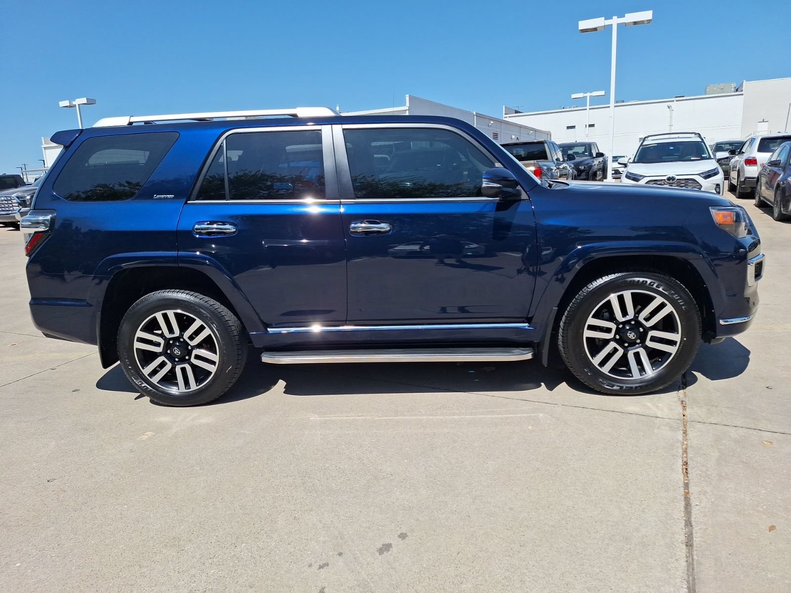 Used 2024 Toyota 4Runner Limited AWD/4WD image 7