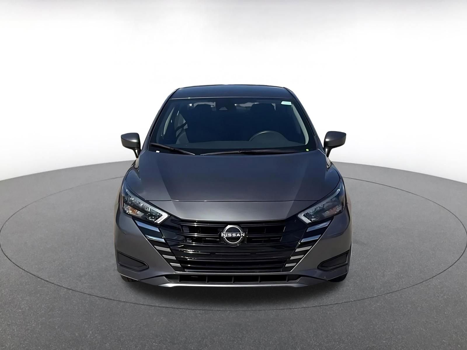 Used 2025 Nissan Versa SV w/ Trunk Package image 4