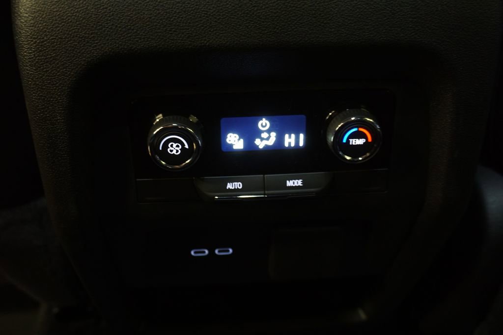 New 2026 Chevrolet Traverse LT w/ Driver Confidence Package image 25