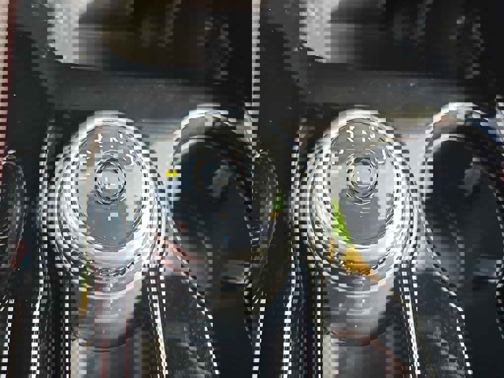 Used 2025 Ford Explorer Platinum w/ LUX Leather Package image 21