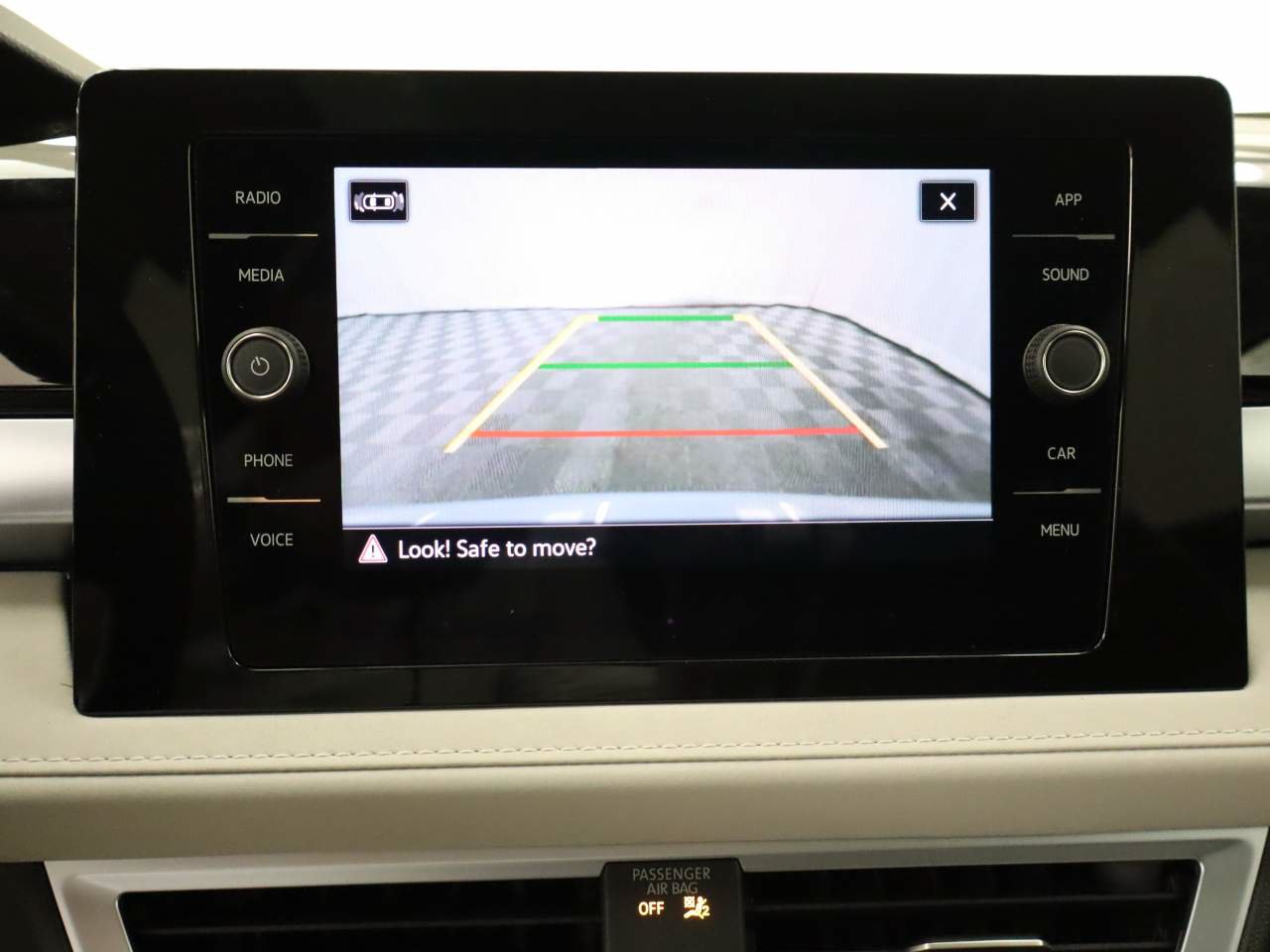 New 2026 Volkswagen Taos SE FWD image 10