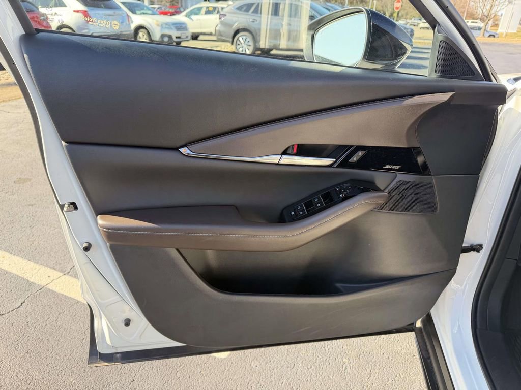 Used 2025 MAZDA CX-30 2.5 Turbo w/ Premium Plus Pkg image 16