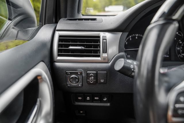 Used 2023 Lexus GX 460 Premium w/ Premium Package AWD/4WD image 29