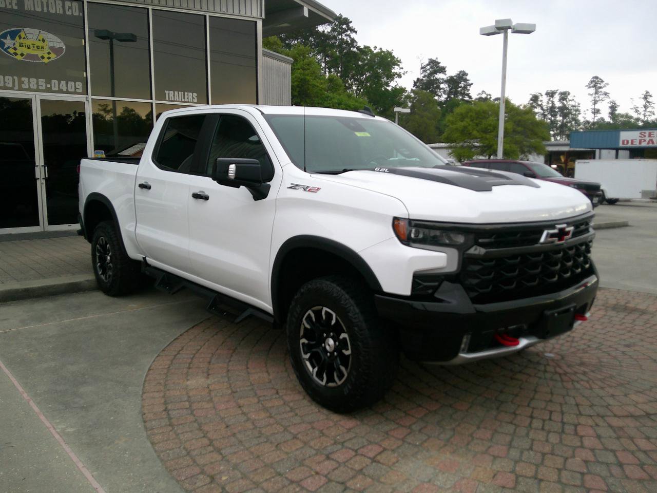 Used 2022 Chevrolet Silverado 1500 ZR2 w/ Technology Package image 5