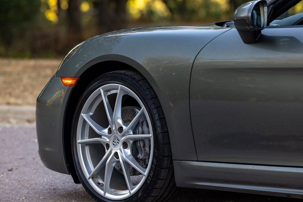 Used 2021 Porsche 718 Boxster Base w/ Premium Package image 74