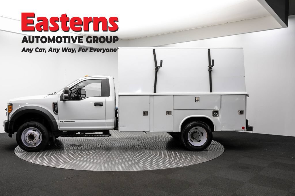 Used 2017 Ford F550 2WD Regular Cab Super Duty image 25