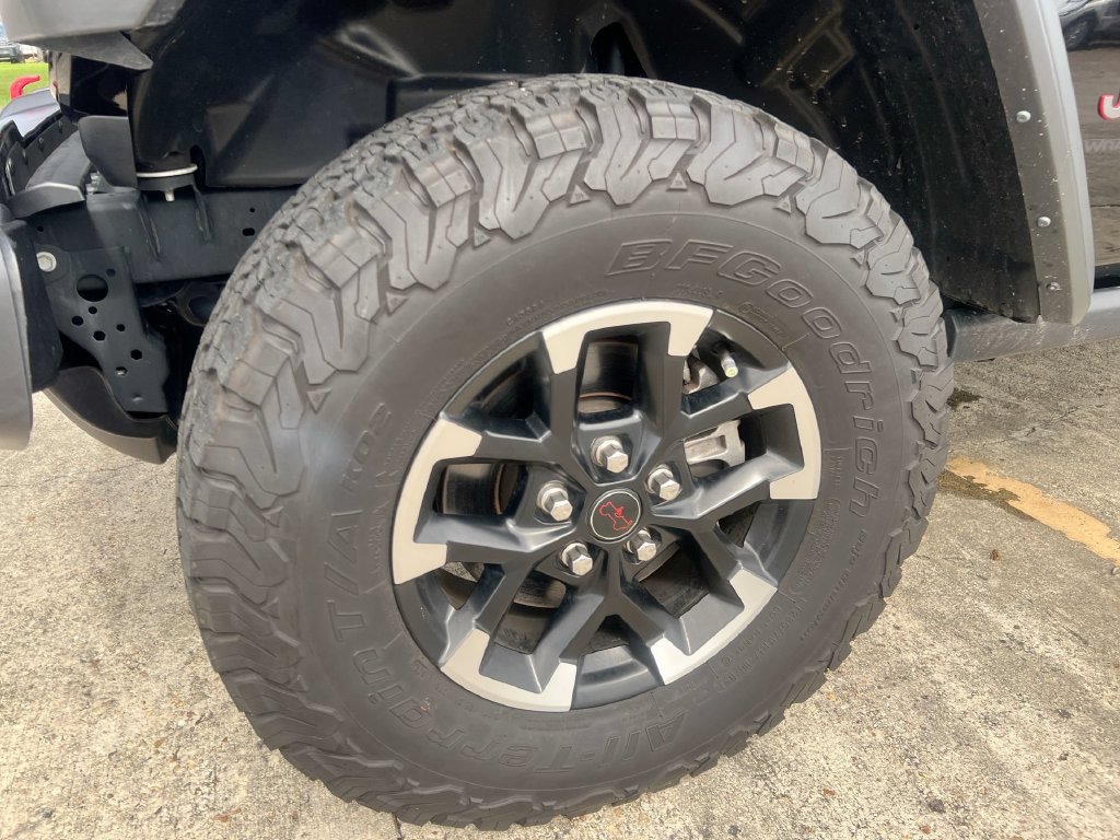 Used 2025 Jeep Wrangler Unlimited Rubicon AWD/4WD image 17
