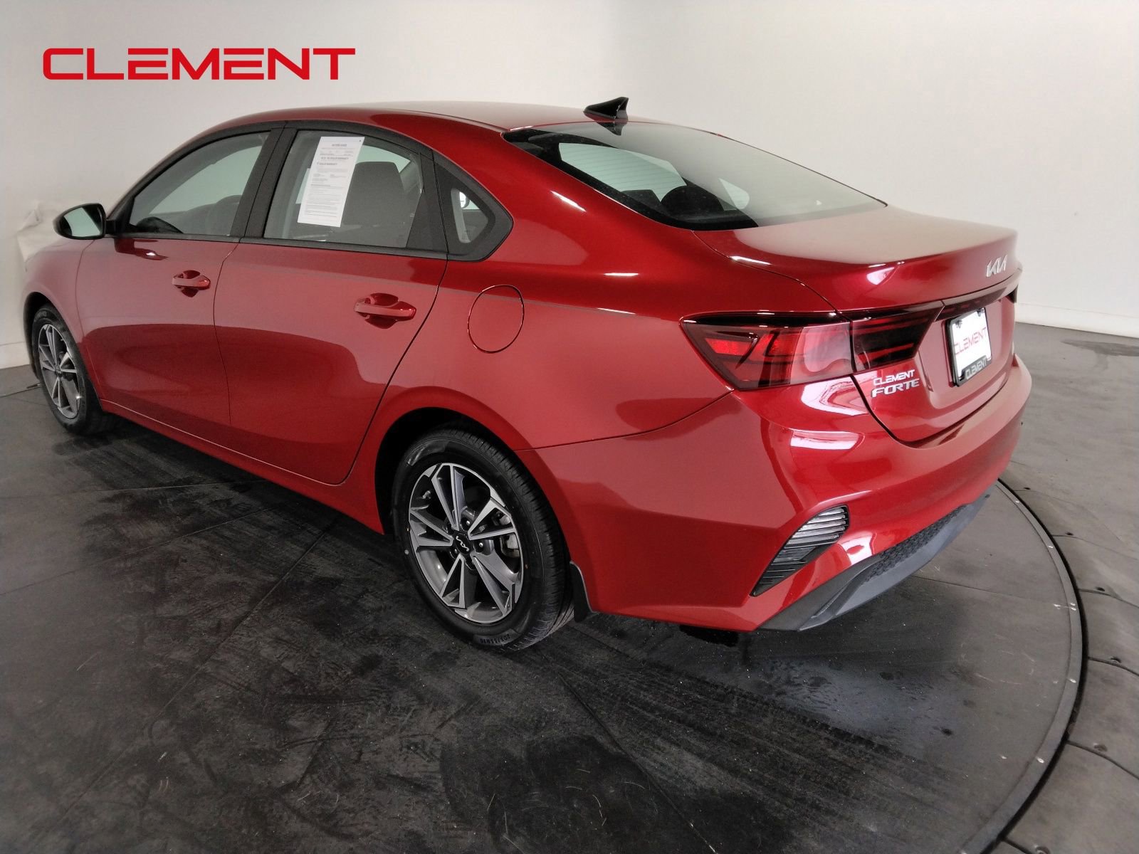 Used 2022 Kia Forte LXS image 8