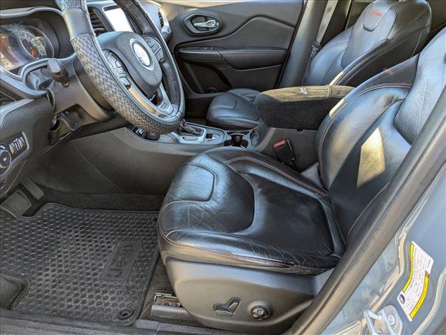 Used 2015 Jeep Cherokee Trailhawk w/ Leather Interior Group image 11