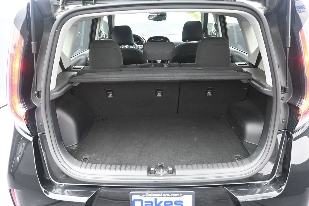 Certified 2023 Kia Soul EX FWD image 32