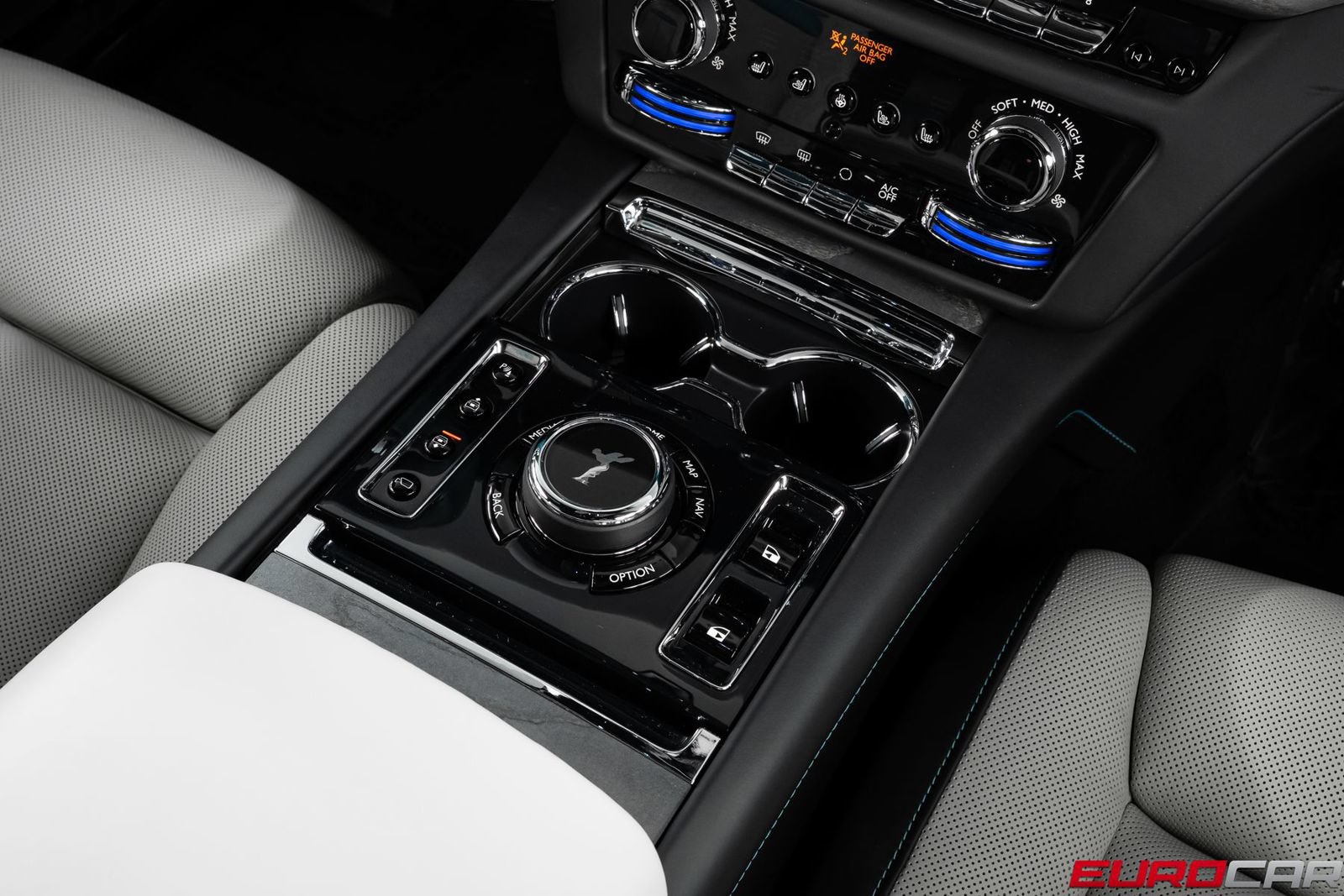Used 2025 Rolls-Royce Ghost AWD/4WD image 32