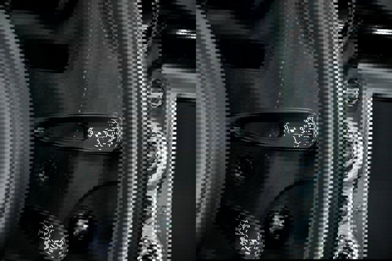 Used 2018 McLaren 720S image 34