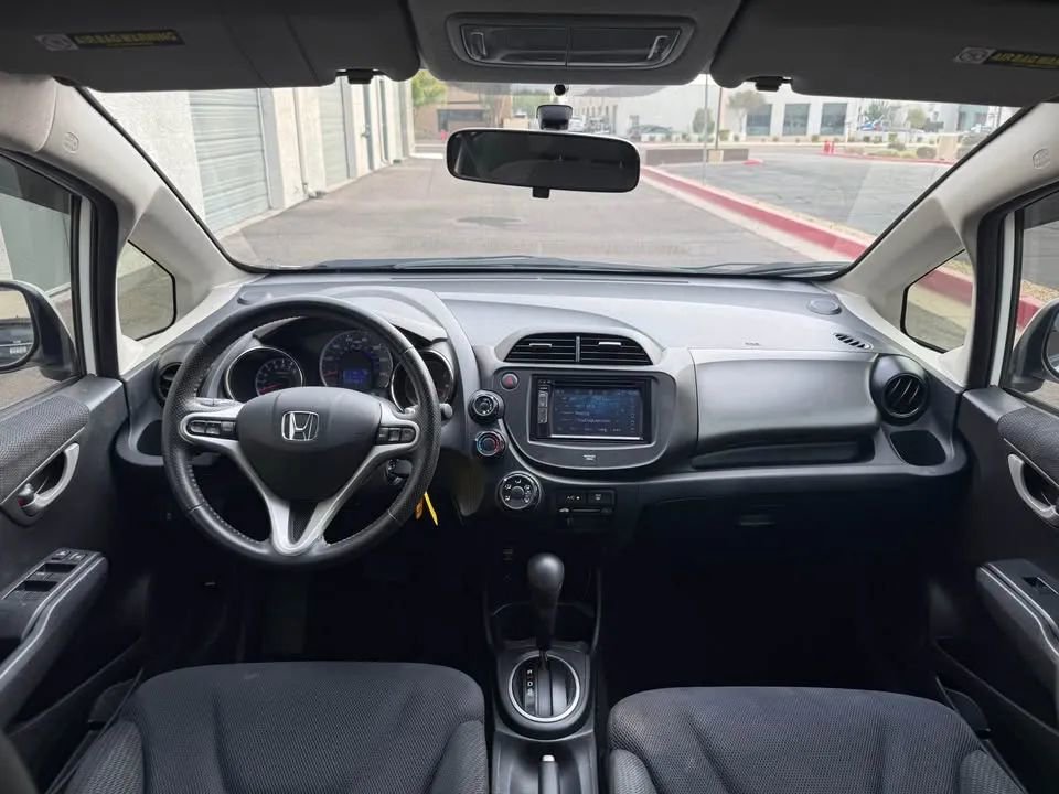 Used 2013 Honda Fit Sport image 9