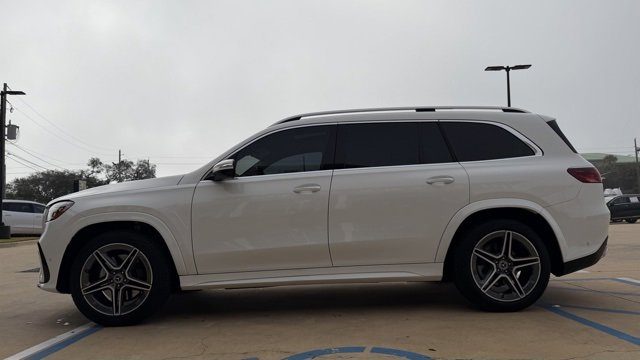 Used 2024 Mercedes-Benz GLS 450 4MATIC image 7
