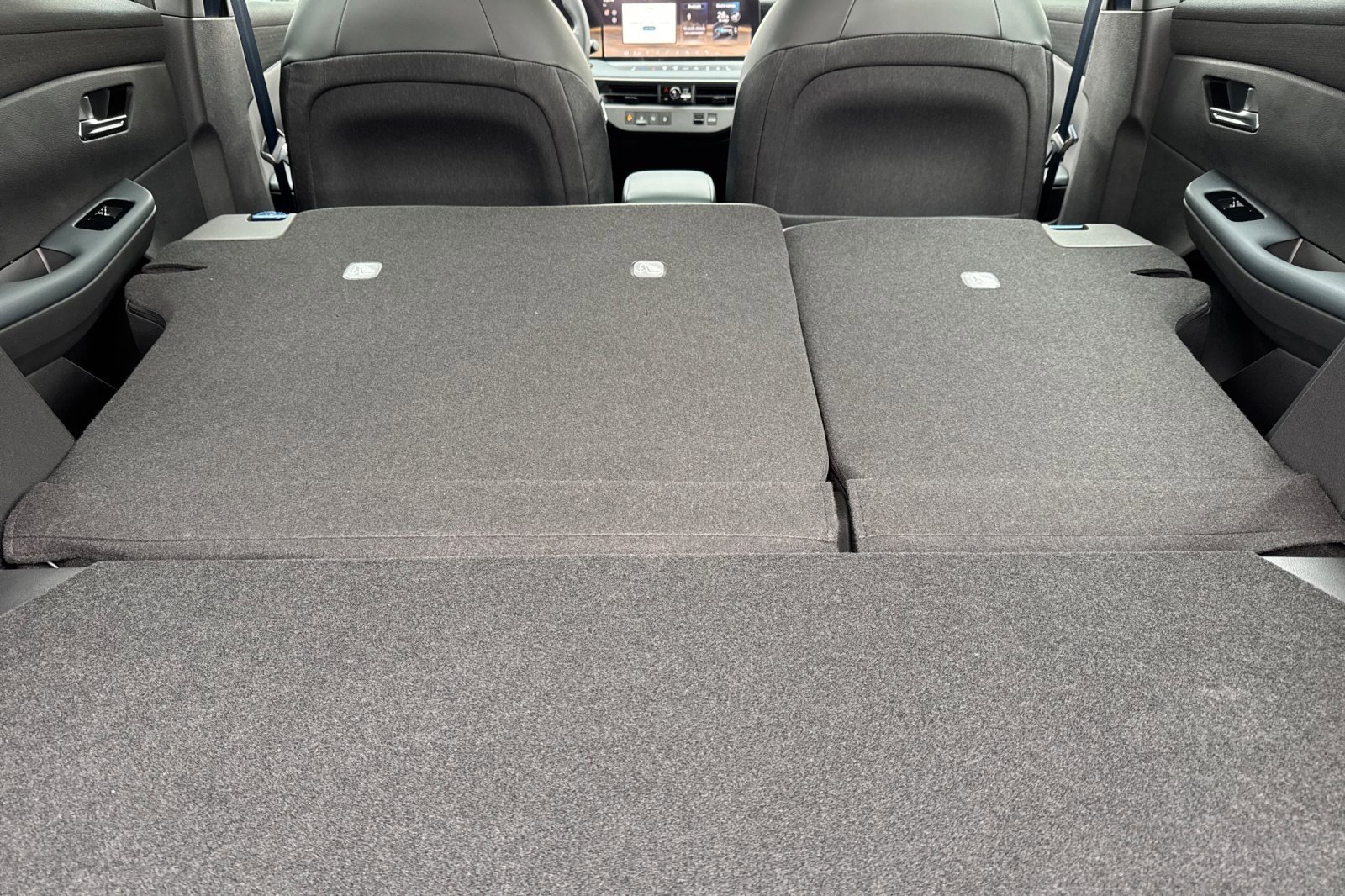 New 2026 Nissan Leaf Platinum+ w/ Cargo Package (Platinum+) image 12