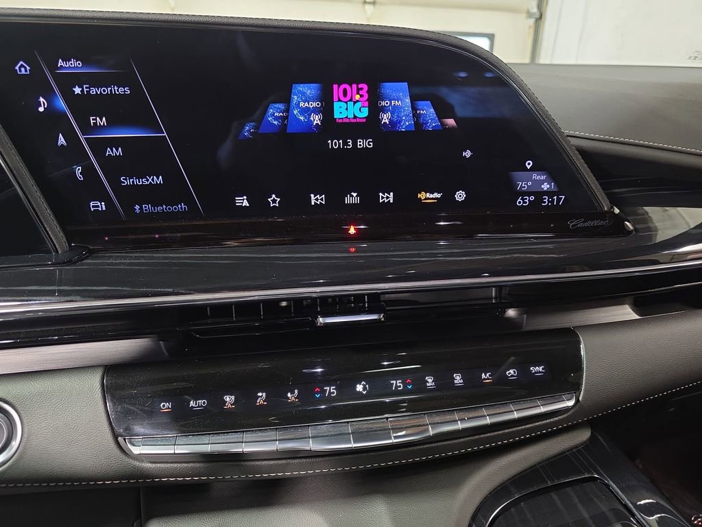 Used 2024 Cadillac Escalade Sport w/ LPO, ONYX Package image 23