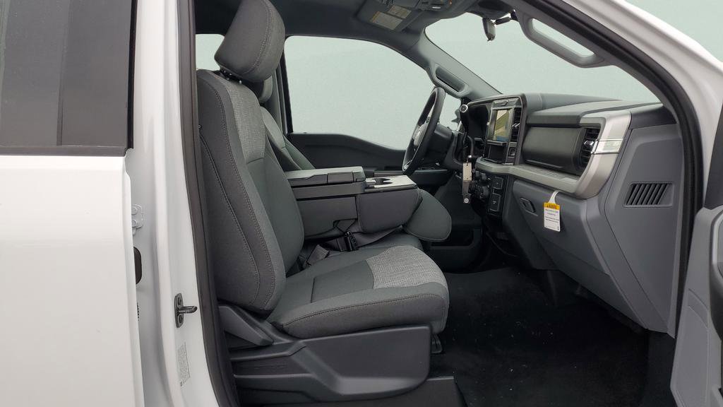 New 2026 Ford F250 4x4 Crew Cab Super Duty image 16