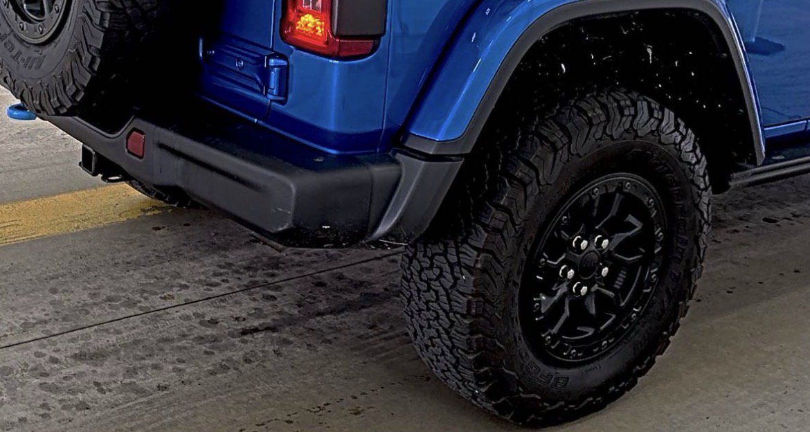 Certified 2023 Jeep Wrangler Unlimited Rubicon 4xe AWD/4WD image 9