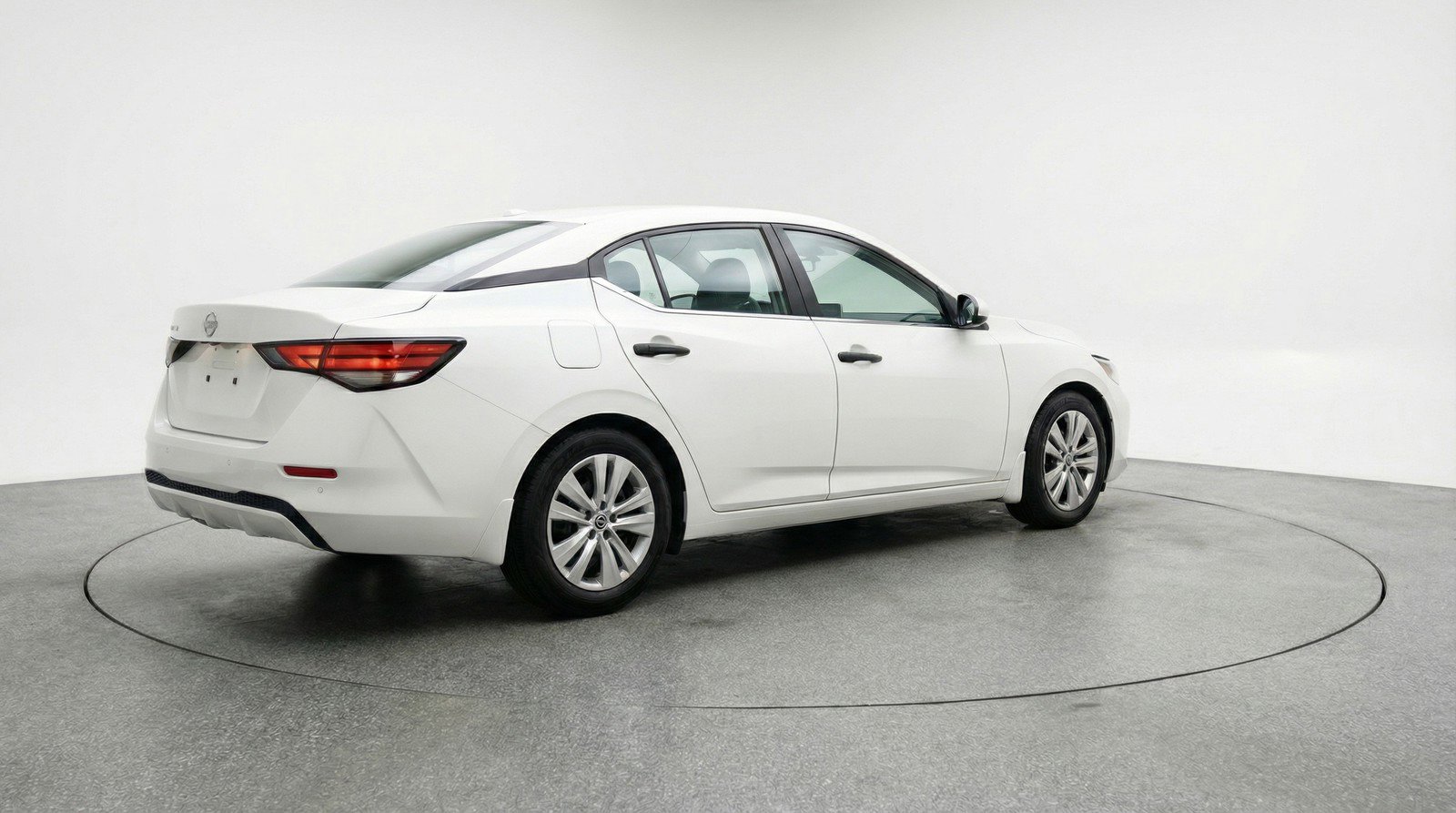 Used 2025 Nissan Sentra S FWD image 9