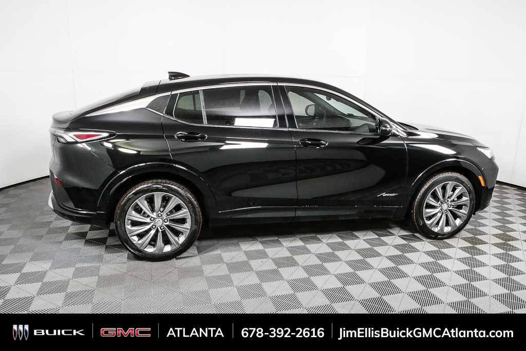 New 2026 Buick Envista Avenir image 2