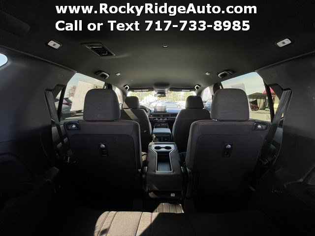 Used 2023 Honda Pilot Sport image 13