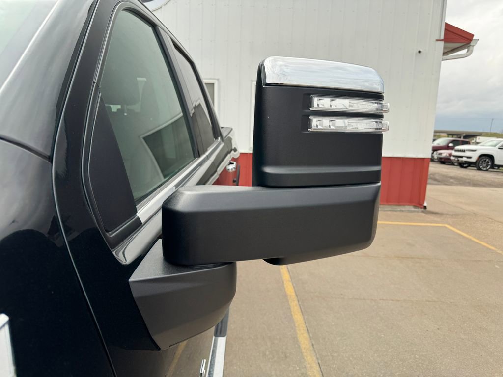 Used 2025 Chevrolet Silverado 3500 LTZ w/ LTZ Premium Package image 20