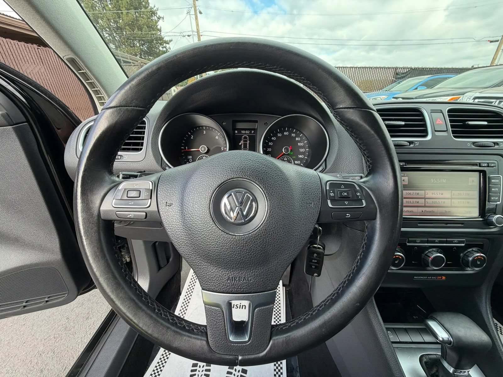 Used 2011 Volkswagen Golf TDI FWD image 19