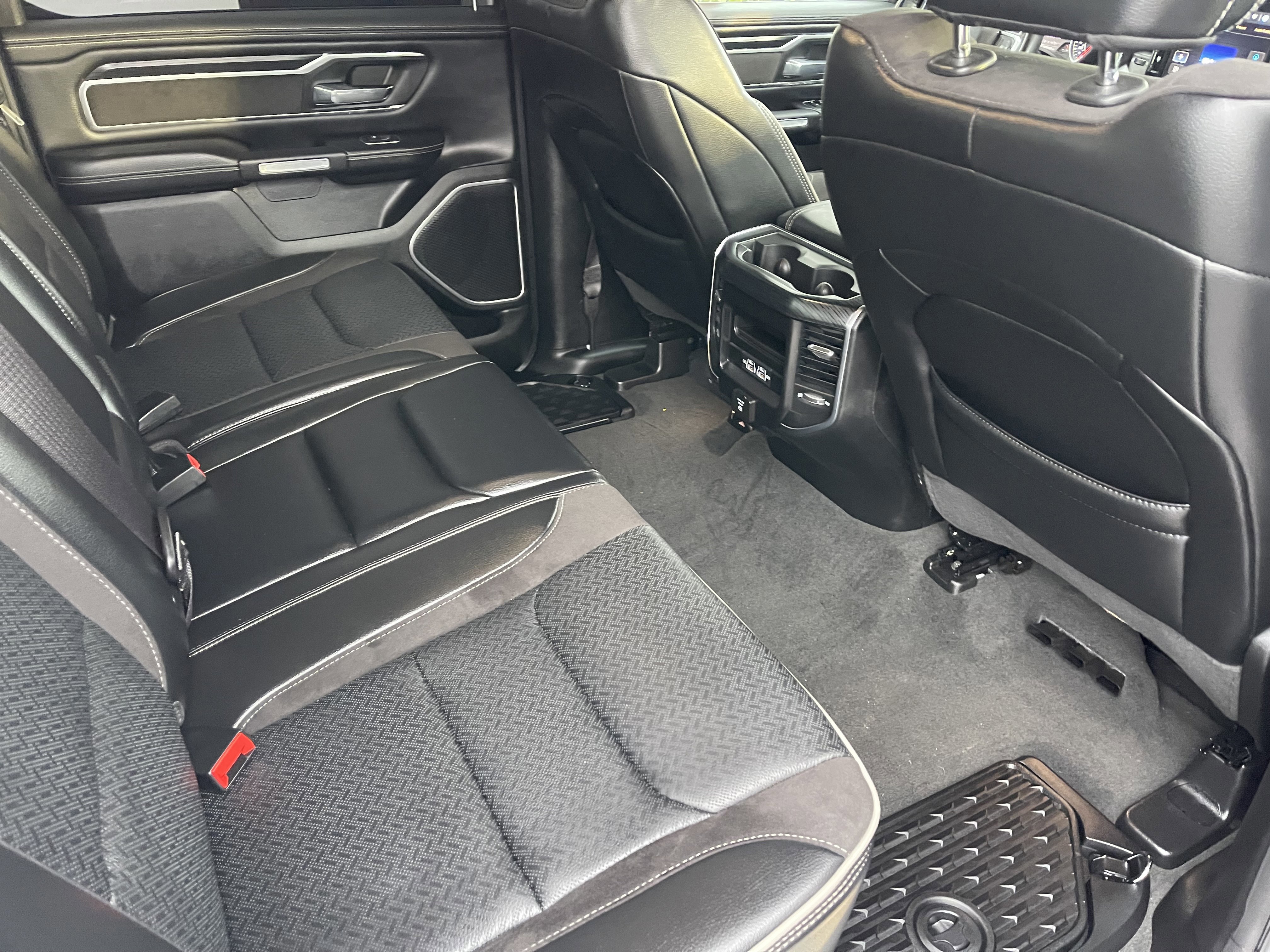 Used 2023 RAM 1500 Laramie image 26