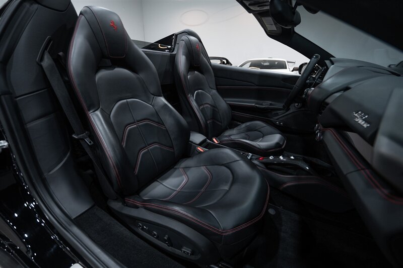 Used 2018 Ferrari 488 Spider RWD image 35
