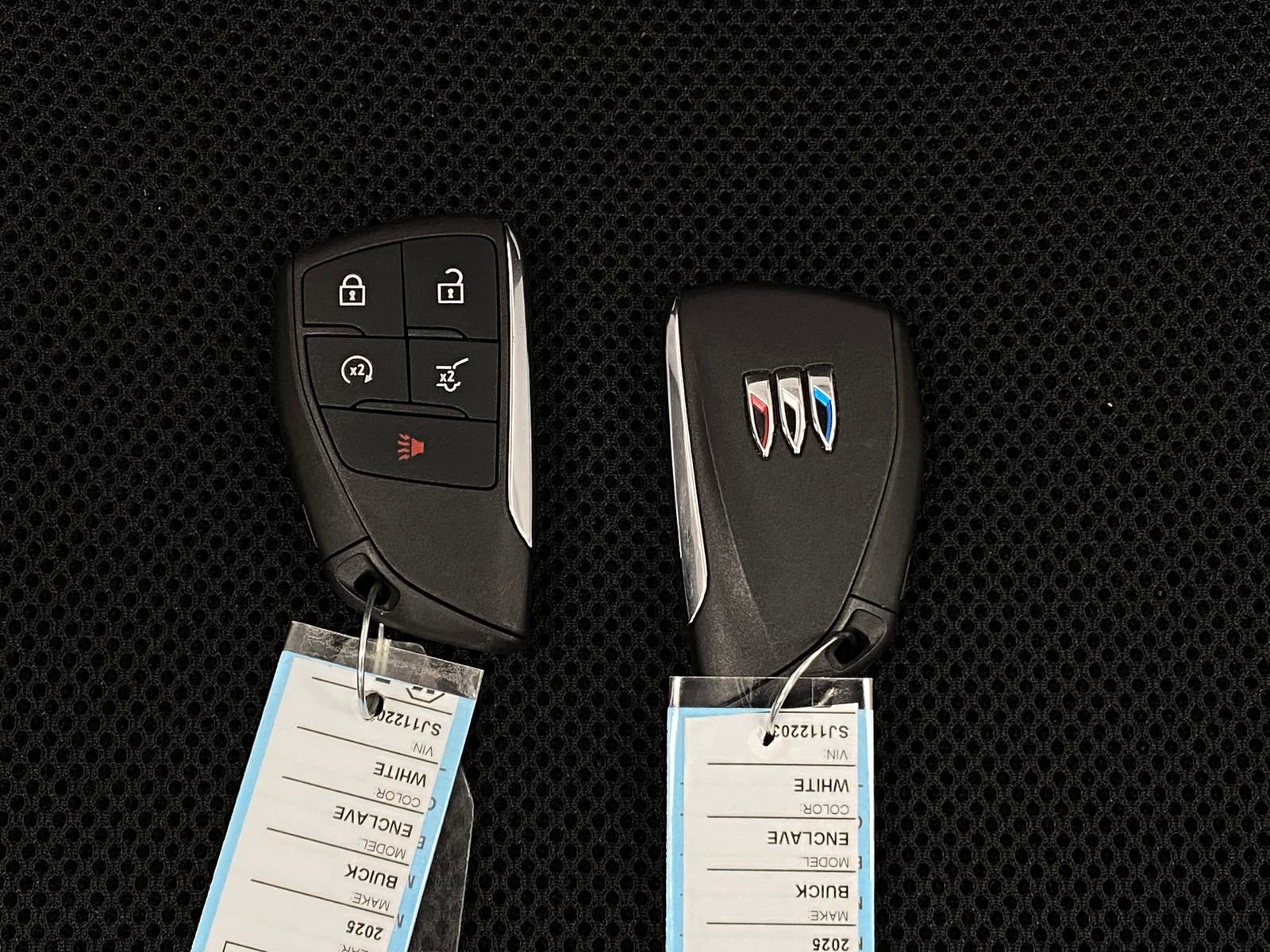 Used 2025 Buick Enclave Sport Touring FWD image 9