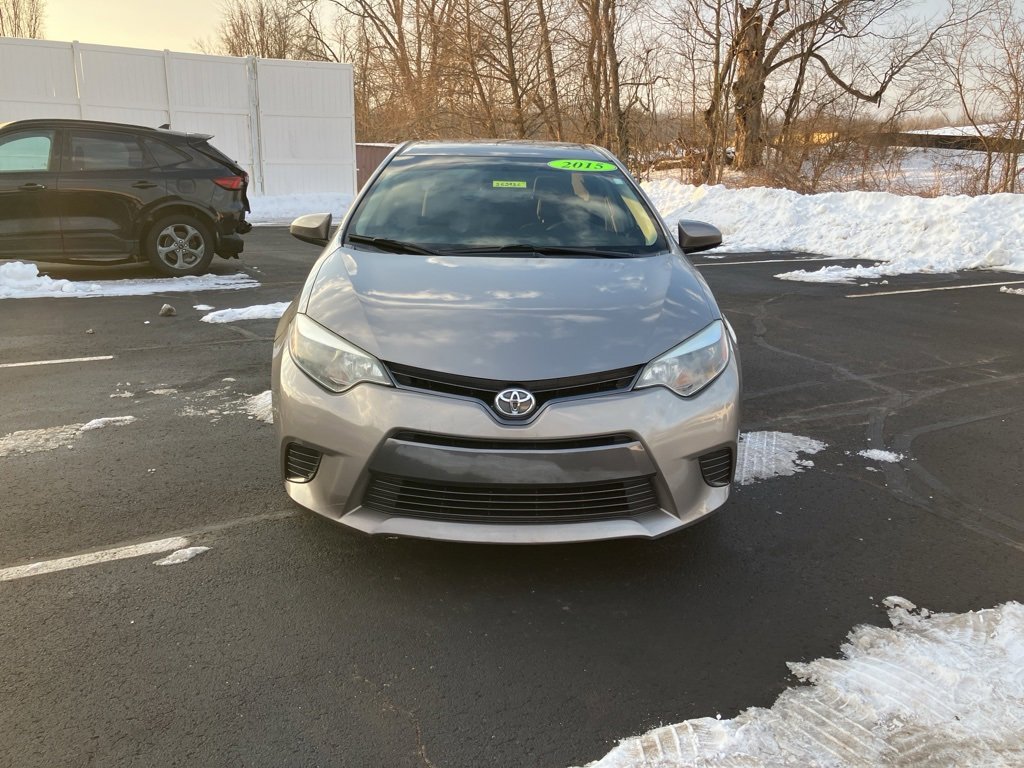 Used 2015 Toyota Corolla L image 2