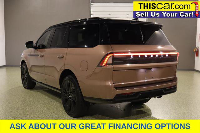 Used 2025 Lincoln Navigator Black Label AWD/4WD image 5
