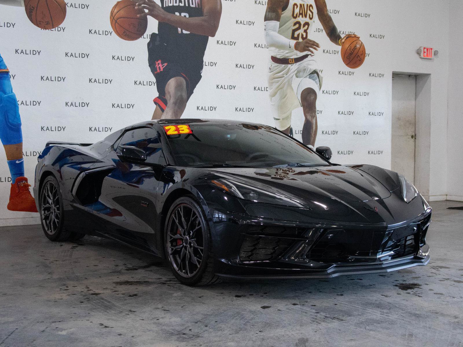 Used 2023 Chevrolet Corvette Stingray Premium Conv w/ Z51 Performance Package RWD image 17