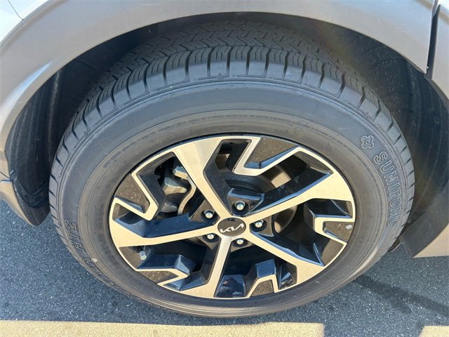 Used 2023 Kia Sportage EX image 16
