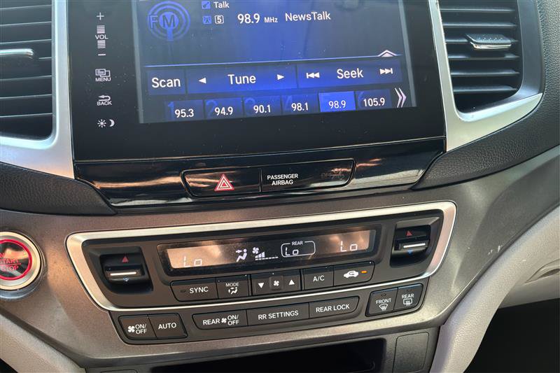 Used 2017 Honda Pilot EX image 31