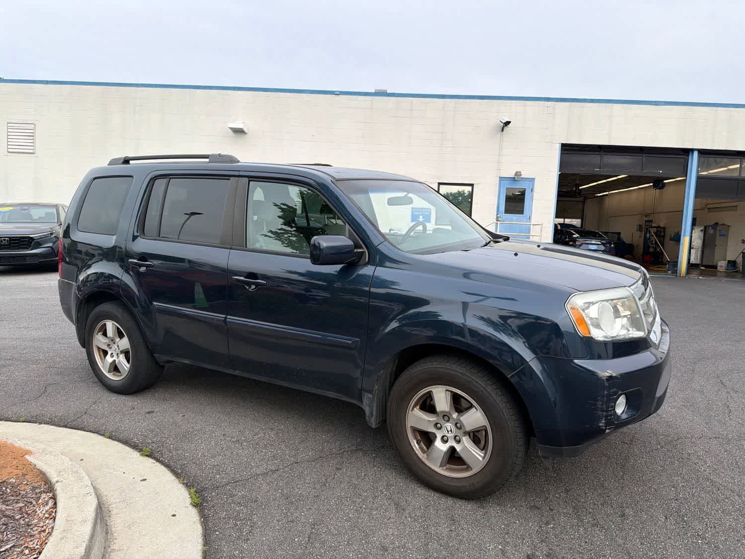 Used 2011 Honda Pilot EX image 13