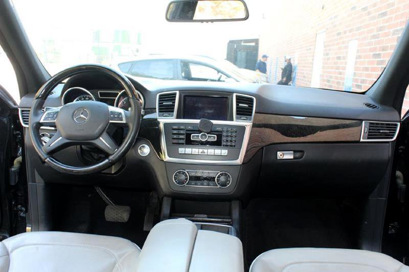 Used 2013 Mercedes-Benz ML 350 BlueTEC 4MATIC image 14