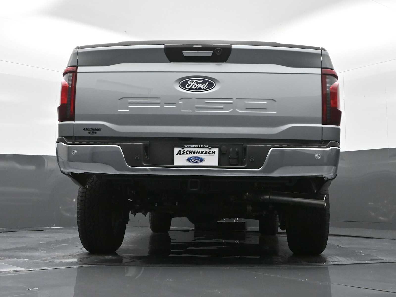 New 2024 Ford F150 XLT w/ Mobile Office Package image 24