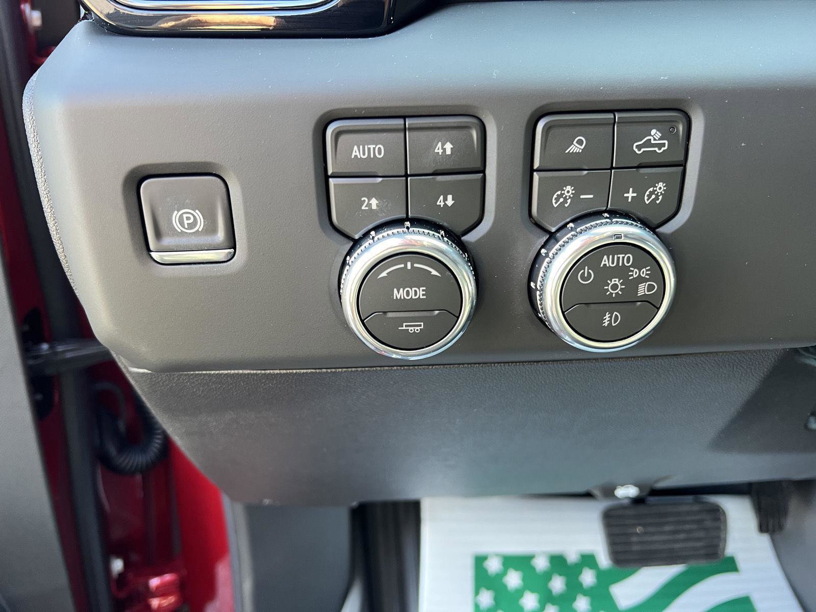 New 2026 GMC Sierra 2500 AT4 image 24