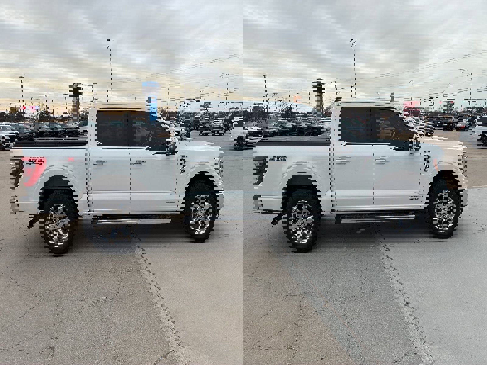 Used 2021 Ford F150 Lariat w/ Equipment Group 502A High image 7